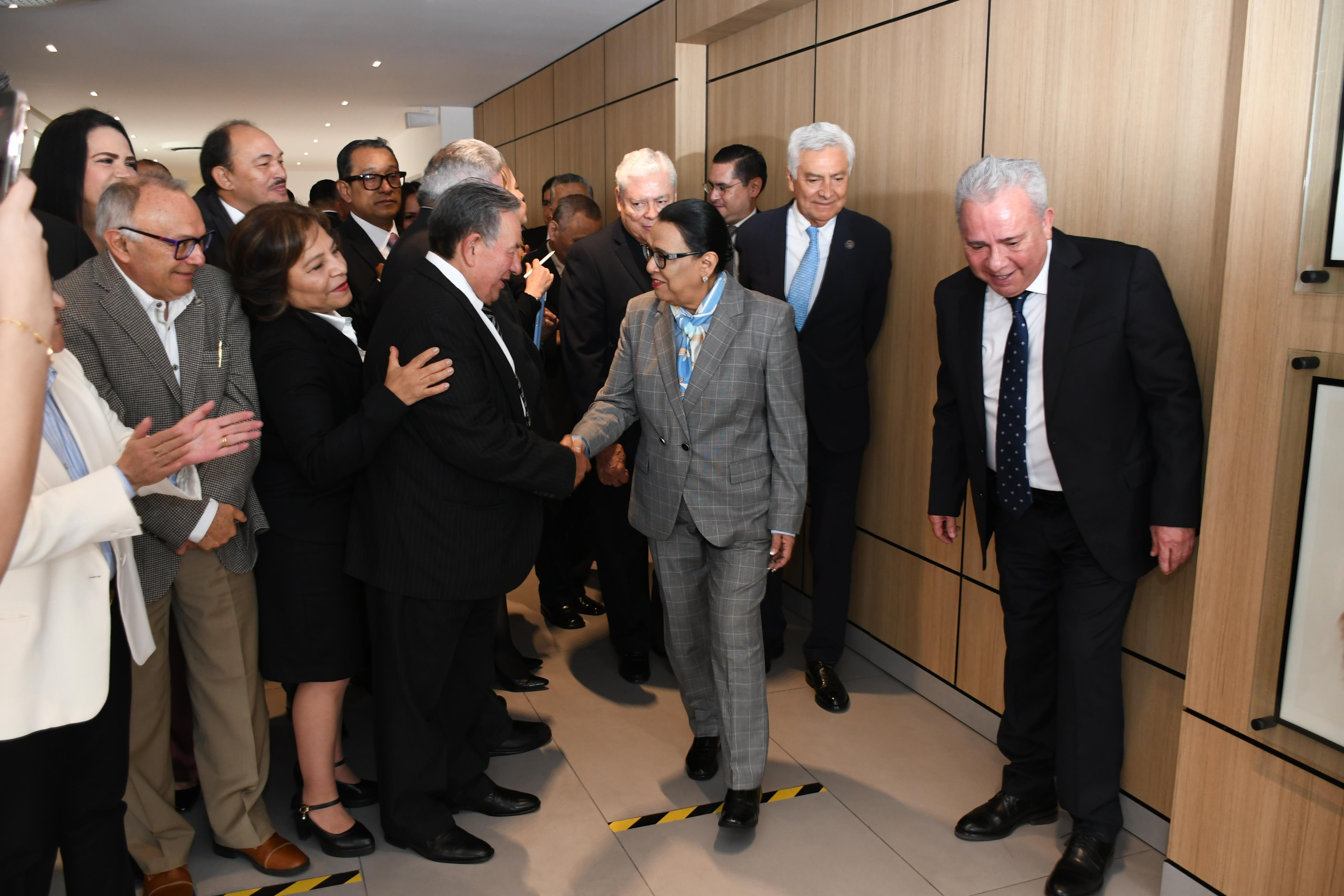 Ceremonia de Develación e Inauguración del Salón “Presidentes” de la FSTSE, un espacio para la memoria y el futuro
